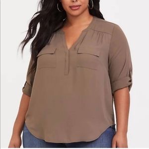 Torrid taupe Georgette pullover blouse